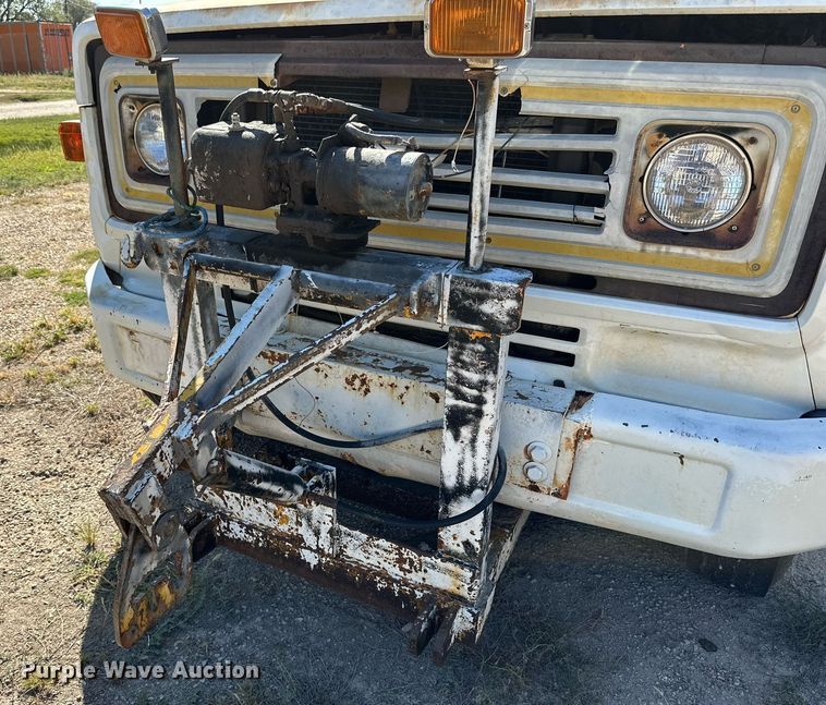 image for item DD3306 1973 Chevrolet C60 dump truck