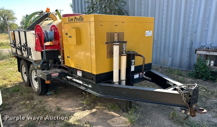 image for item DD3307 2010 Vac-Tron LP555DT vacuum excavator