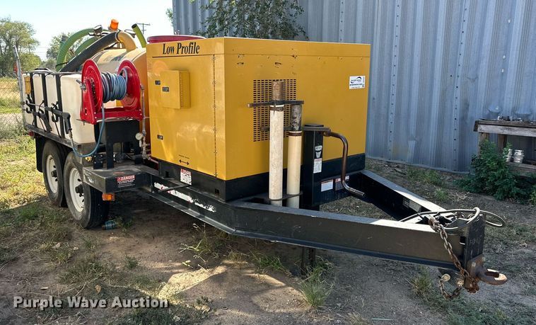 image for item DD3307 2010 Vac-Tron LP555DT vacuum excavator