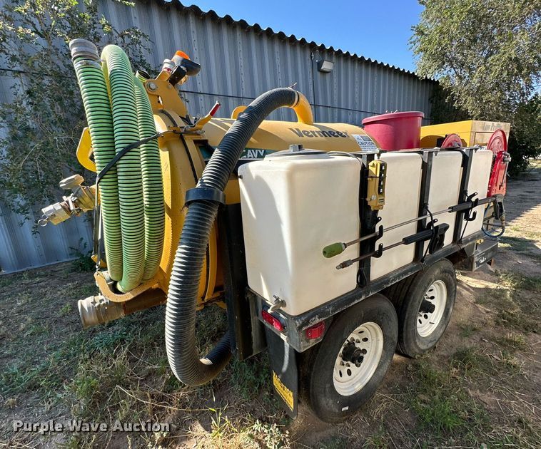 image for item DD3307 2010 Vac-Tron LP555DT vacuum excavator