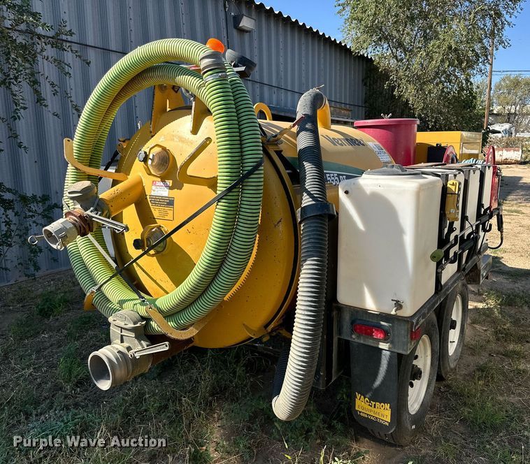 image for item DD3307 2010 Vac-Tron LP555DT vacuum excavator
