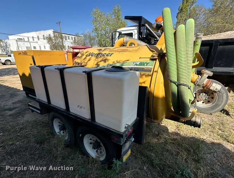 image for item DD3307 2010 Vac-Tron LP555DT vacuum excavator