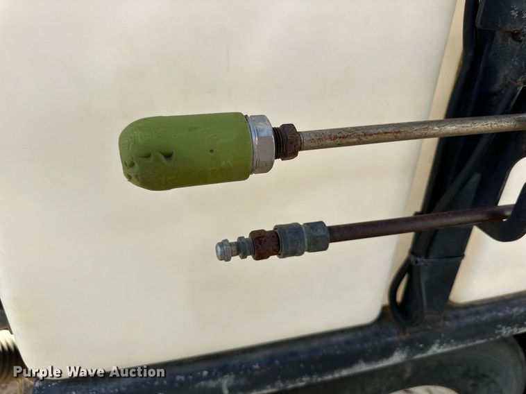 image for item DD3307 2010 Vac-Tron LP555DT vacuum excavator