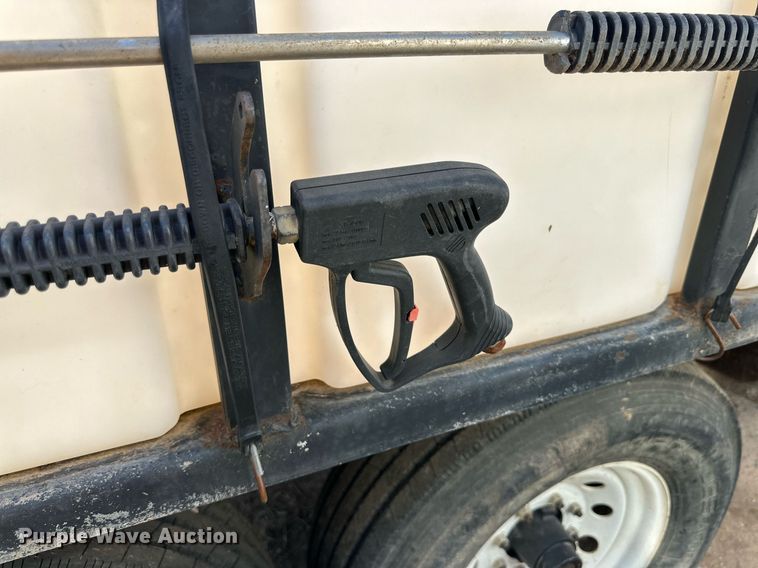 image for item DD3307 2010 Vac-Tron LP555DT vacuum excavator