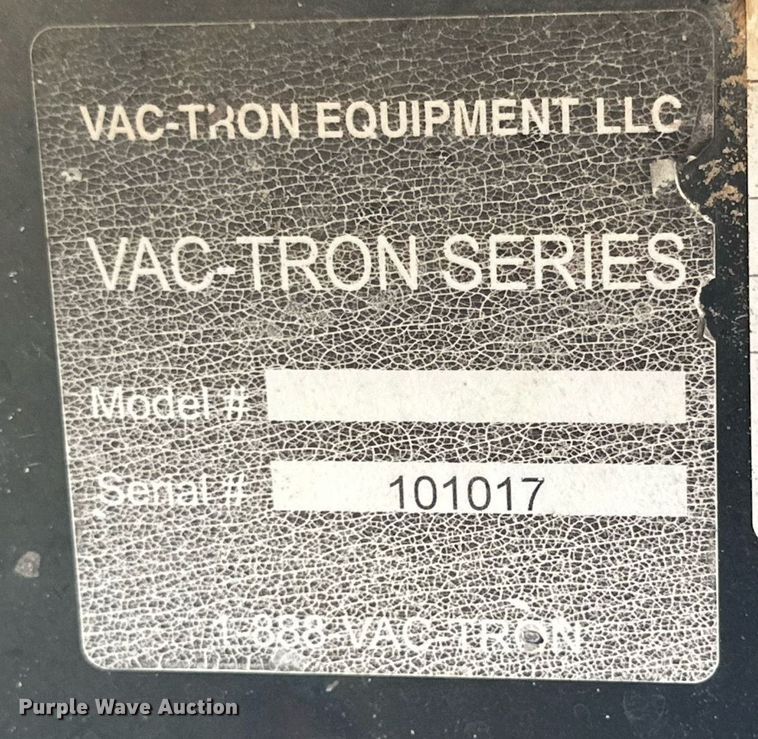 image for item DD3307 2010 Vac-Tron LP555DT vacuum excavator