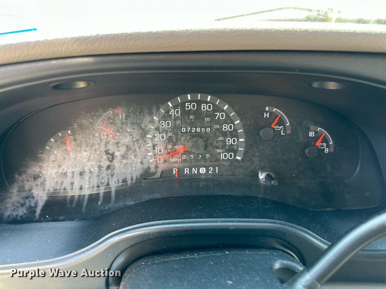 image for item DD3309 2002 Ford E450 ambulance