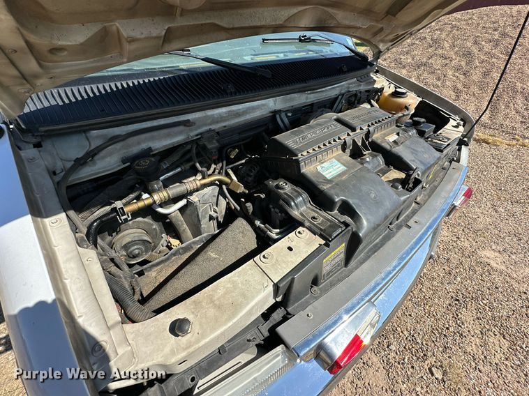 image for item DD3309 2002 Ford E450 ambulance