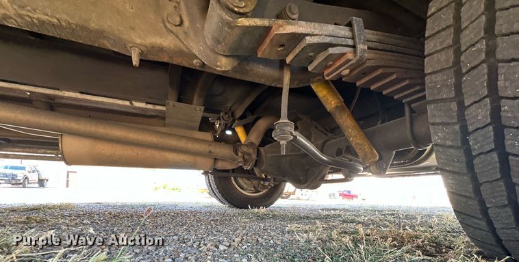 image for item DD3309 2002 Ford E450 ambulance