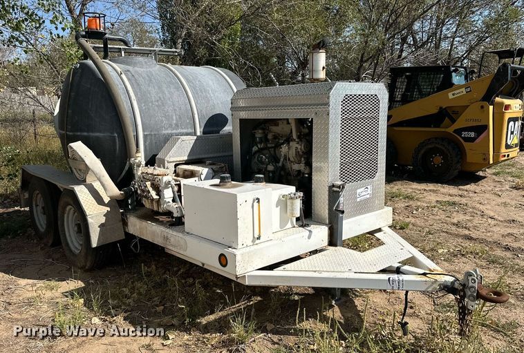 image for item DD3310 2004 Pipe Hunter 7834 sewer jetter trailer