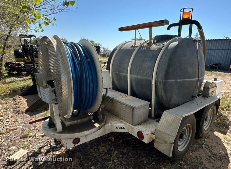 image for item DD3310 2004 Pipe Hunter 7834 sewer jetter trailer