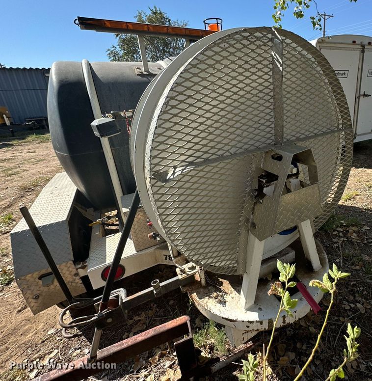 image for item DD3310 2004 Pipe Hunter 7834 sewer jetter trailer