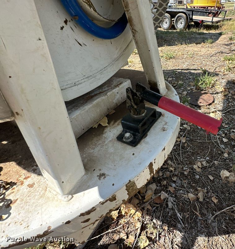 image for item DD3310 2004 Pipe Hunter 7834 sewer jetter trailer