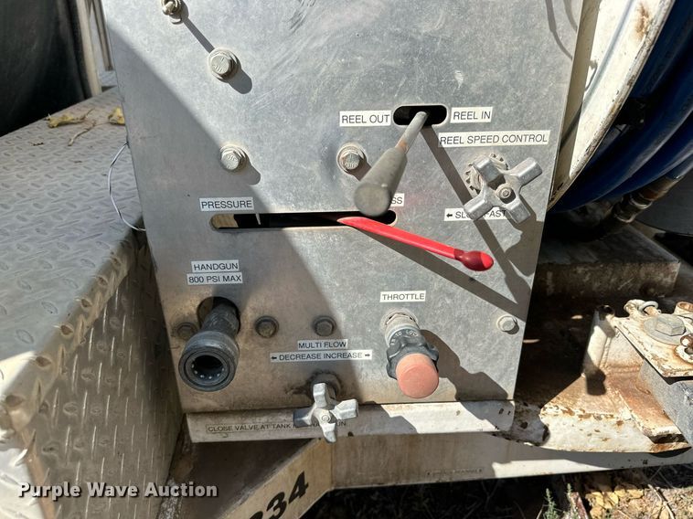 image for item DD3310 2004 Pipe Hunter 7834 sewer jetter trailer