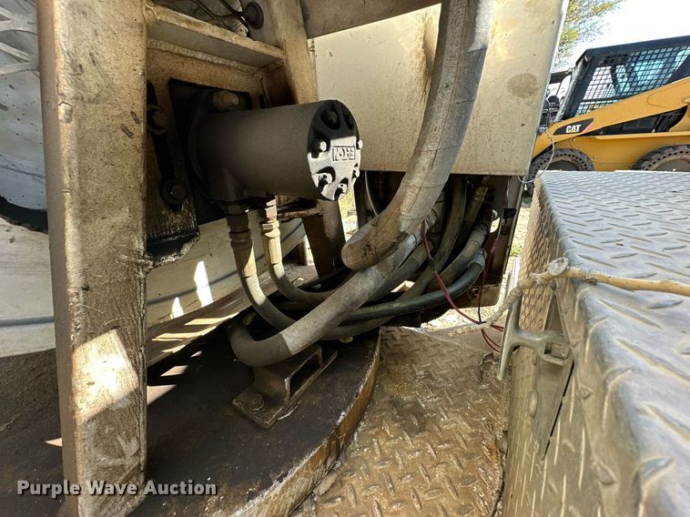 image for item DD3310 2004 Pipe Hunter 7834 sewer jetter trailer