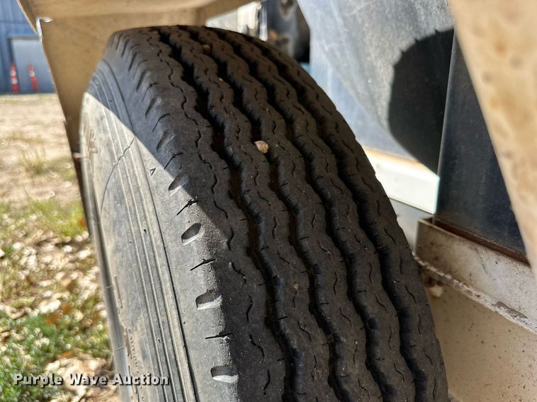 image for item DD3310 2004 Pipe Hunter 7834 sewer jetter trailer