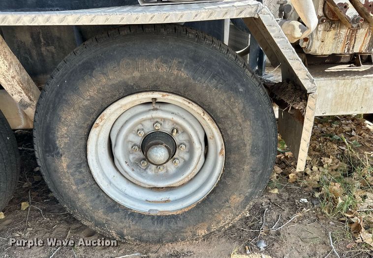 image for item DD3310 2004 Pipe Hunter 7834 sewer jetter trailer