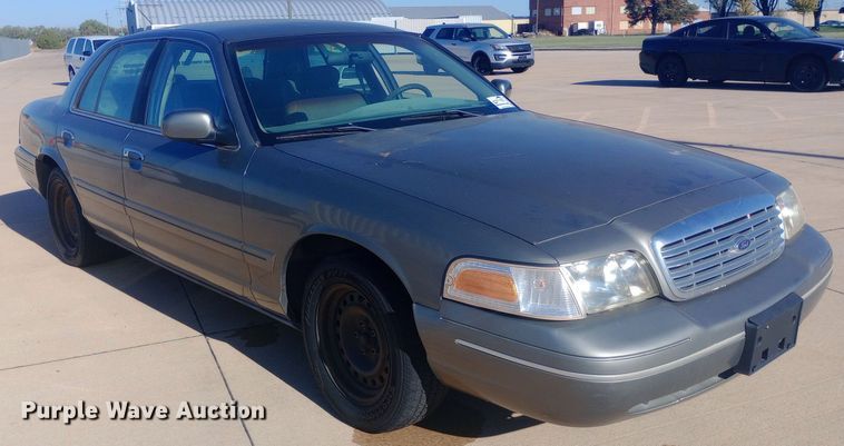 image for item DH1491 2000 Ford  Crown Victoria Police Interceptor 