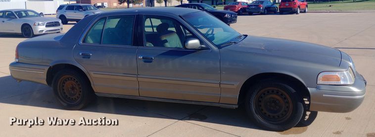 image for item DH1491 2000 Ford  Crown Victoria Police Interceptor 