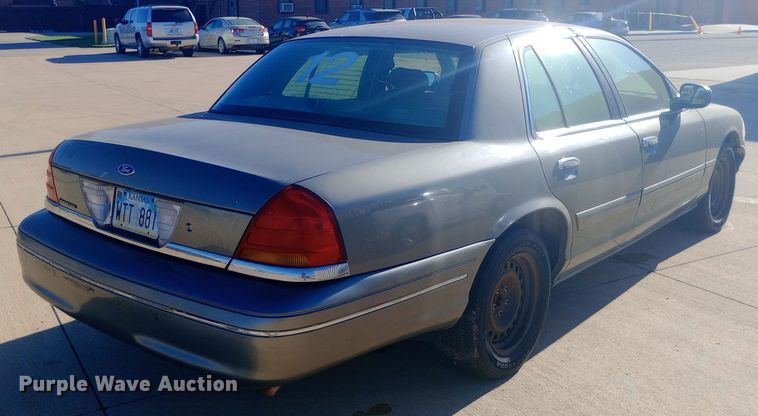 image for item DH1491 2000 Ford  Crown Victoria Police Interceptor 