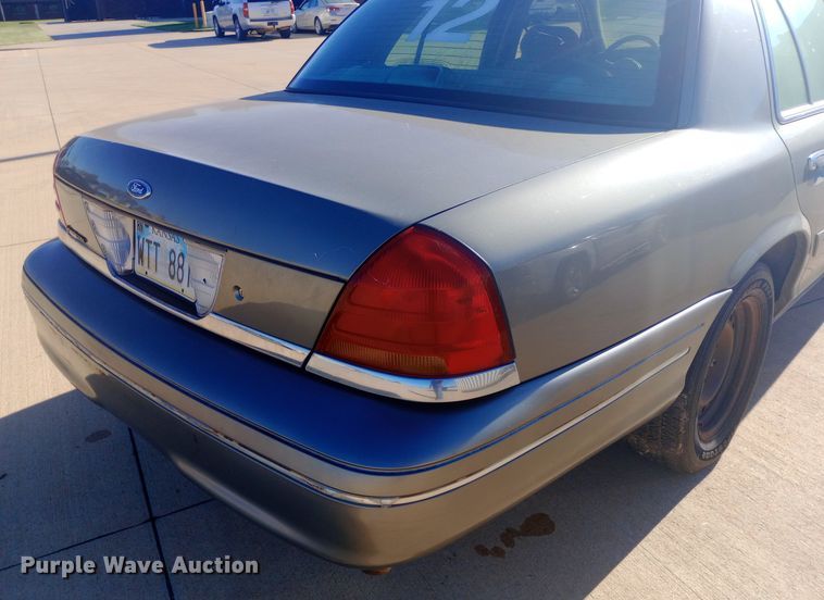 image for item DH1491 2000 Ford  Crown Victoria Police Interceptor 