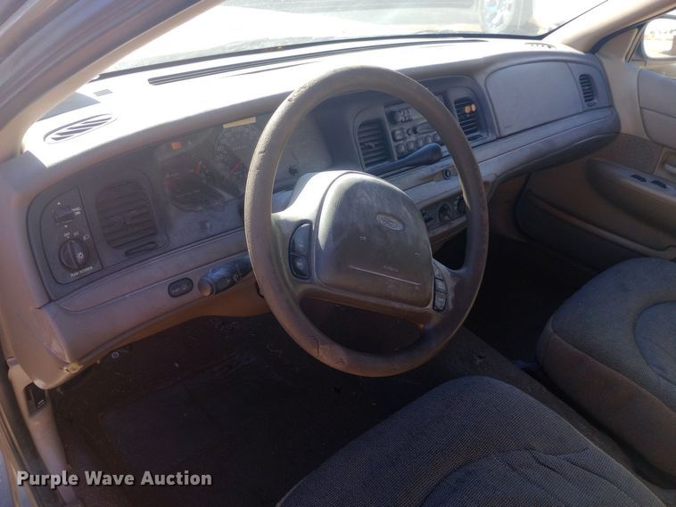 image for item DH1491 2000 Ford  Crown Victoria Police Interceptor 