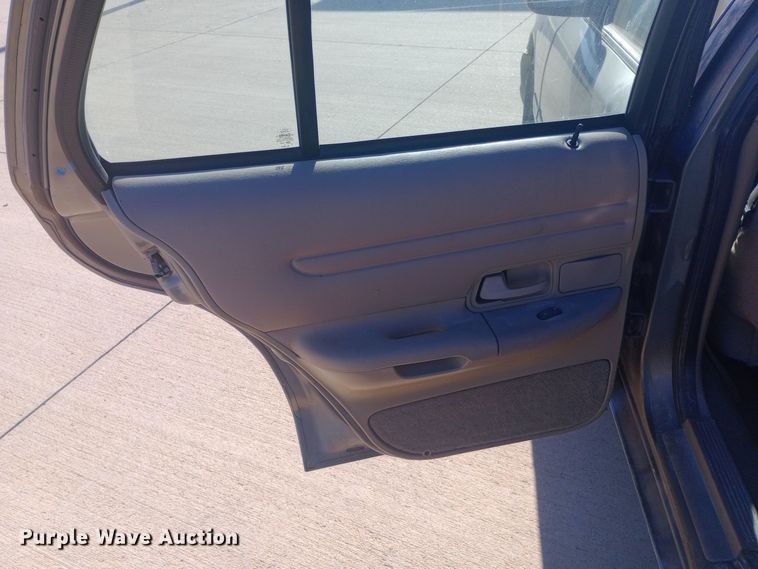 image for item DH1491 2000 Ford  Crown Victoria Police Interceptor 