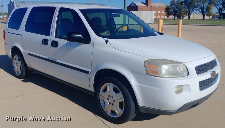 image for item DH1492 2008 Chevrolet  Uplander LS van