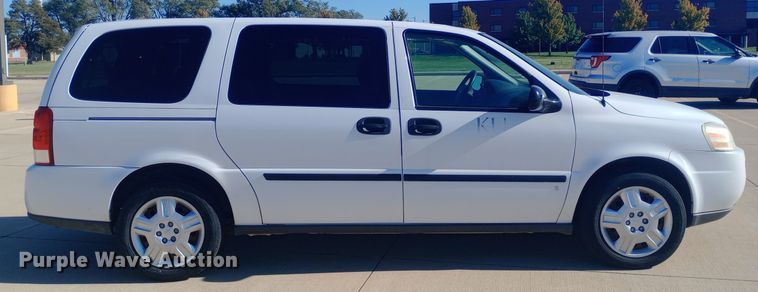 image for item DH1492 2008 Chevrolet  Uplander LS van