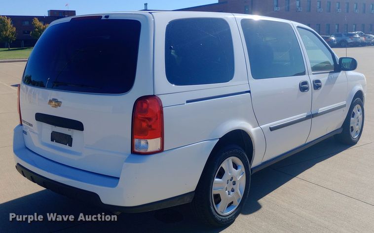 image for item DH1492 2008 Chevrolet  Uplander LS van