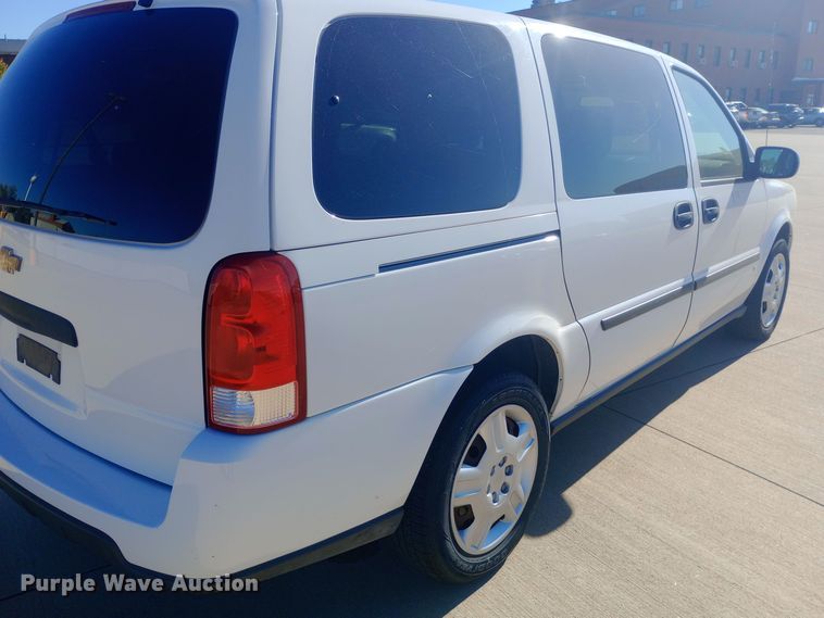 image for item DH1492 2008 Chevrolet  Uplander LS van