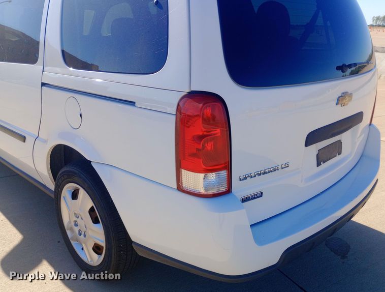 image for item DH1492 2008 Chevrolet  Uplander LS van
