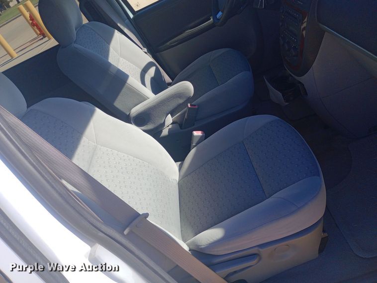 image for item DH1492 2008 Chevrolet  Uplander LS van