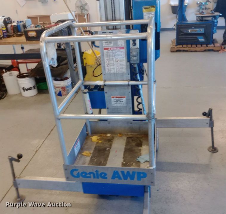 image for item DH1496 Genie AWP-24 vertical lift