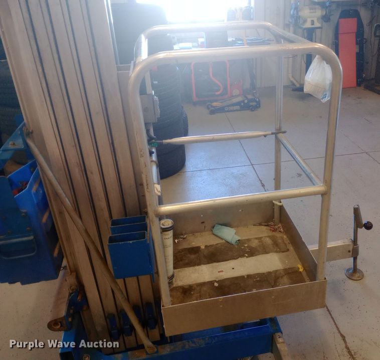 image for item DH1496 Genie AWP-24 vertical lift