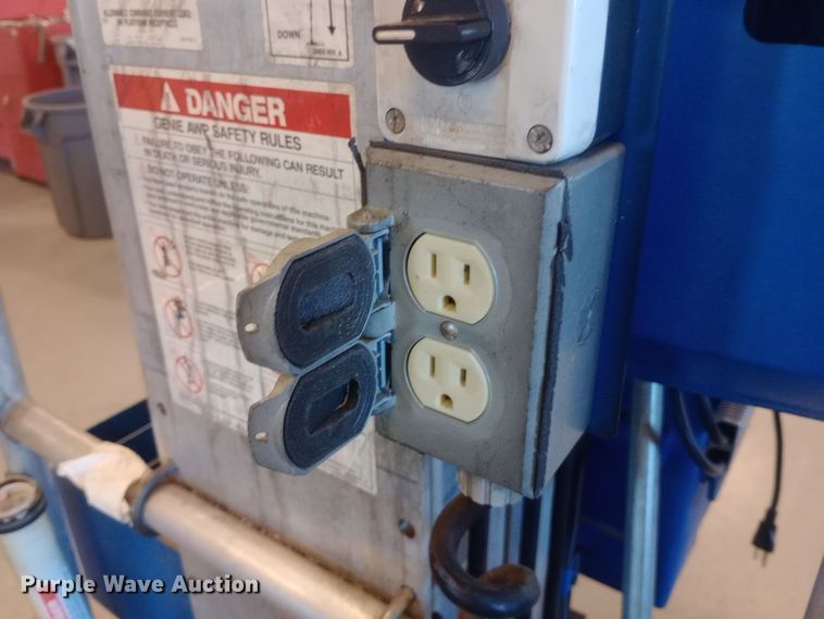 image for item DH1496 Genie AWP-24 vertical lift