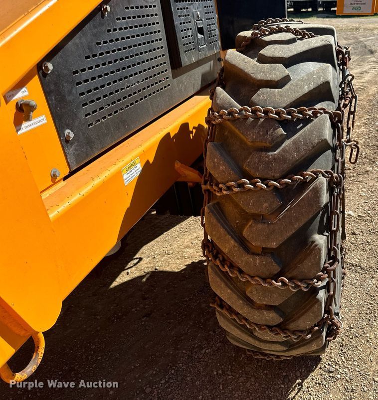 image for item DN0801 2011 LeeBoy 3000 windrow elevator