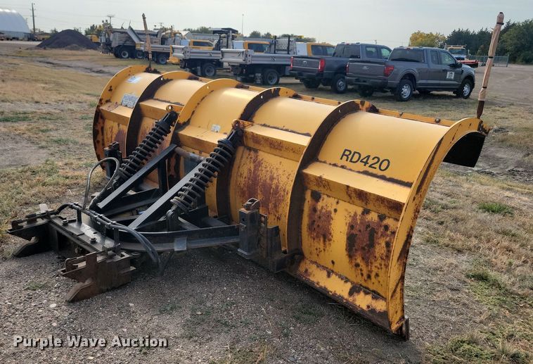 image for item DN3583 2006 Monroe snow plow