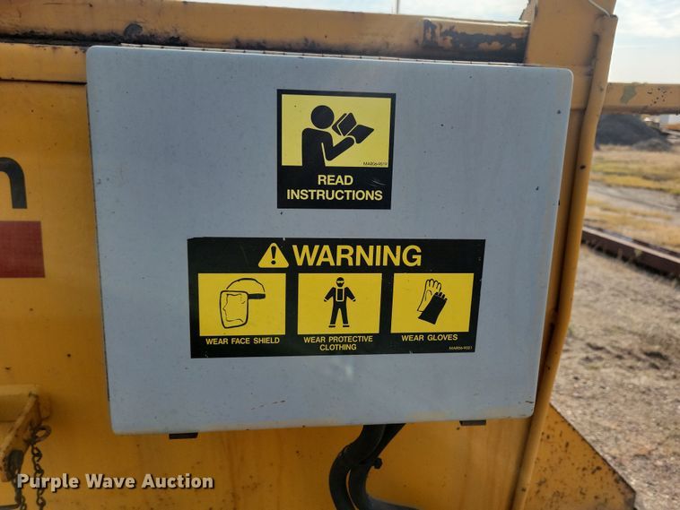 image for item DN3585 2006 Marathon asphalt heater trailer