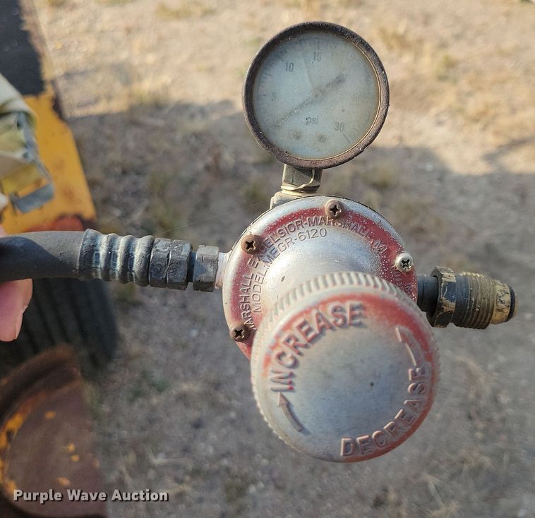 image for item DN3585 2006 Marathon asphalt heater trailer