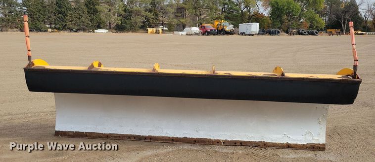 image for item DN3586 2008 Monroe MP48R12-ISCT snow plow