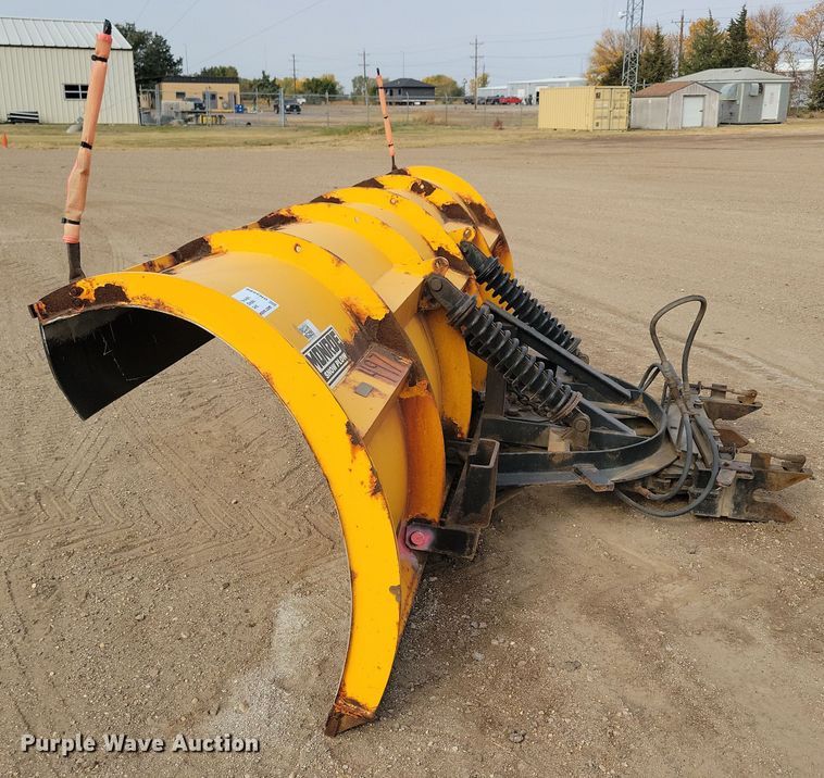 image for item DN3586 2008 Monroe MP48R12-ISCT snow plow
