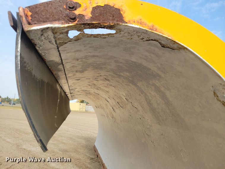 image for item DN3586 2008 Monroe MP48R12-ISCT snow plow