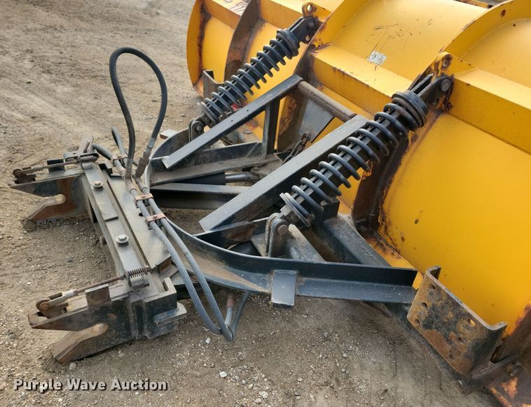 image for item DN3586 2008 Monroe MP48R12-ISCT snow plow