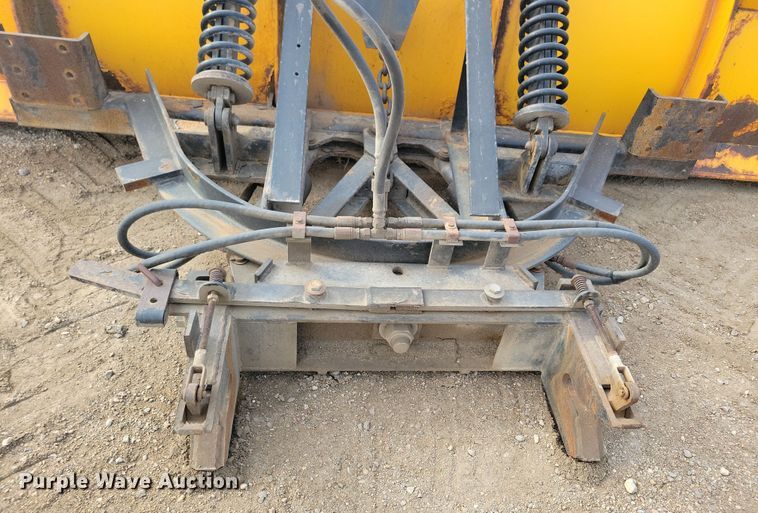 image for item DN3586 2008 Monroe MP48R12-ISCT snow plow