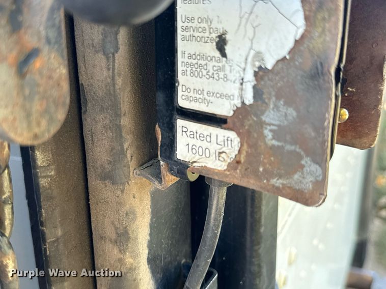 image for item DO1738 2002 Ford E450 Super Duty delivery truck