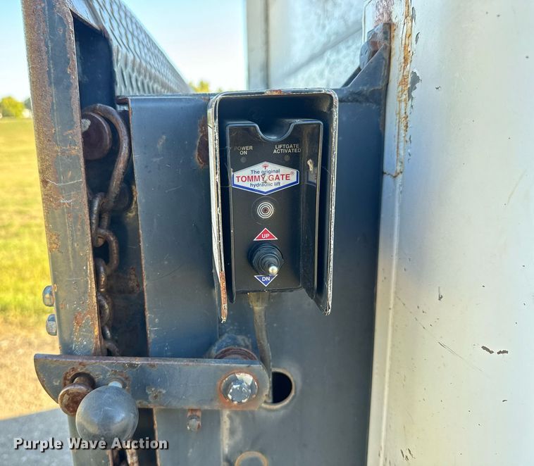 image for item DO1739 1990 Chevrolet  Step Van 30 delivery truck