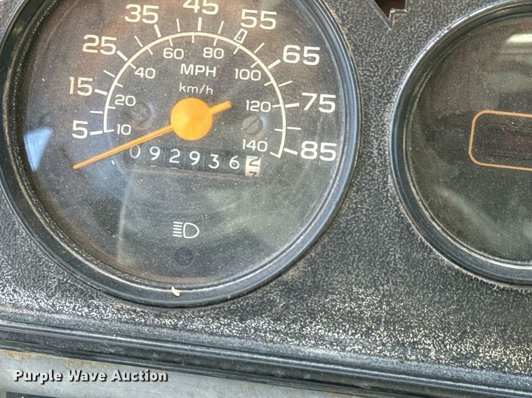 image for item DO1739 1990 Chevrolet  Step Van 30 delivery truck