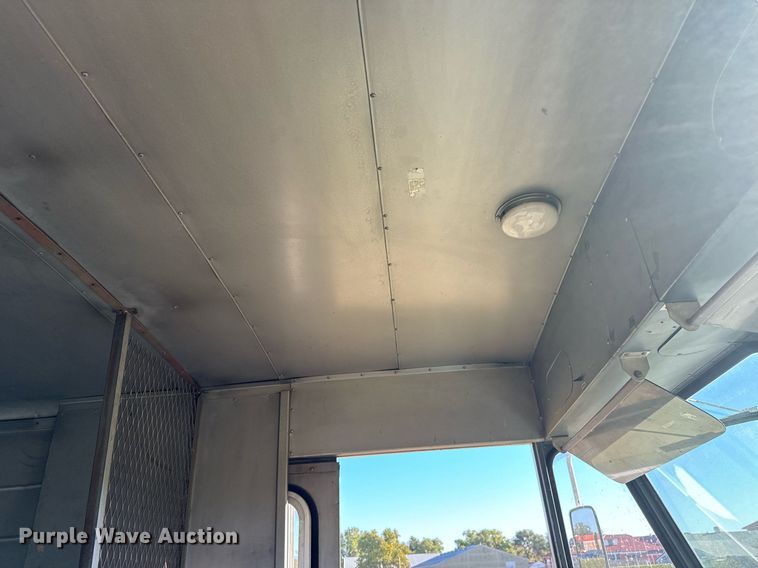 image for item DO1739 1990 Chevrolet  Step Van 30 delivery truck