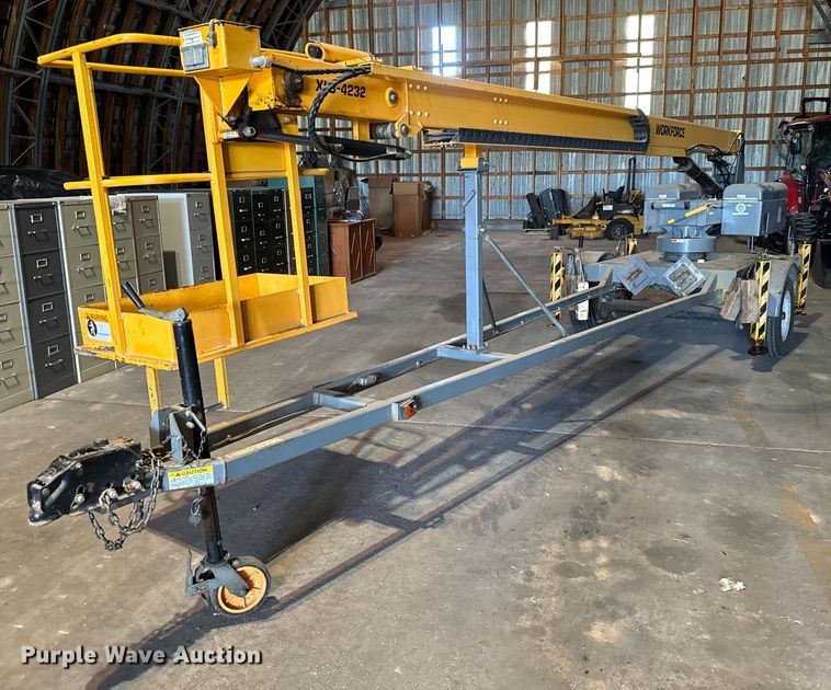 image for item DO1744 1997 Workforce  XLB-4232 boom lift