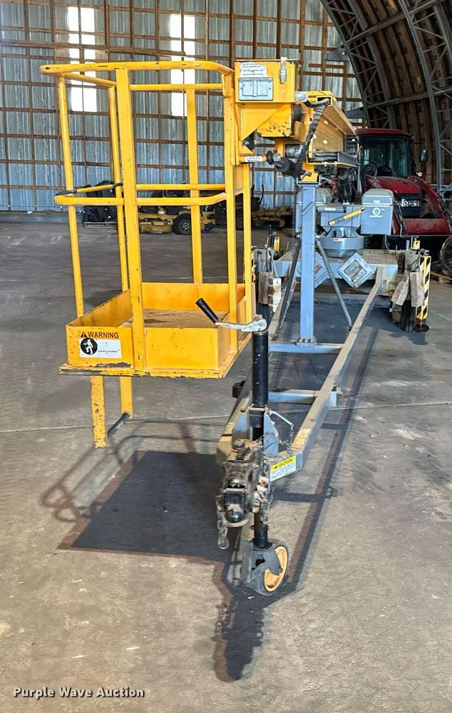 image for item DO1744 1997 Workforce  XLB-4232 boom lift